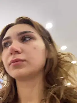 QuitieLia online show from 23, 11, 2025