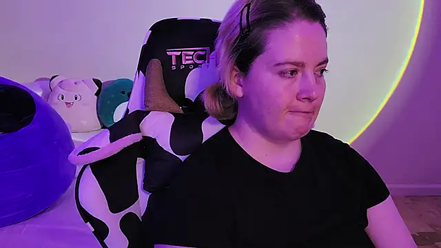 Snapshot of InternetFairy_XO chatting on 15, 12, 2024 InternetFairy XO online show from 15, 12, 2024