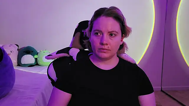 Snapshot of InternetFairy_XO chatting on 16, 12, 2024 InternetFairy XO online show from 16, 12, 2024