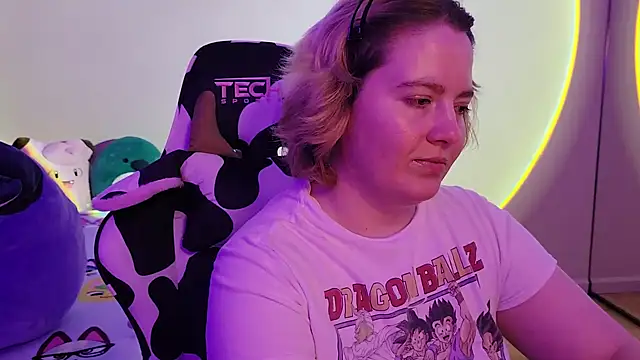 Snapshot of InternetFairy_XO chatting on 24, 12, 2024 InternetFairy XO online show from 24, 12, 2024