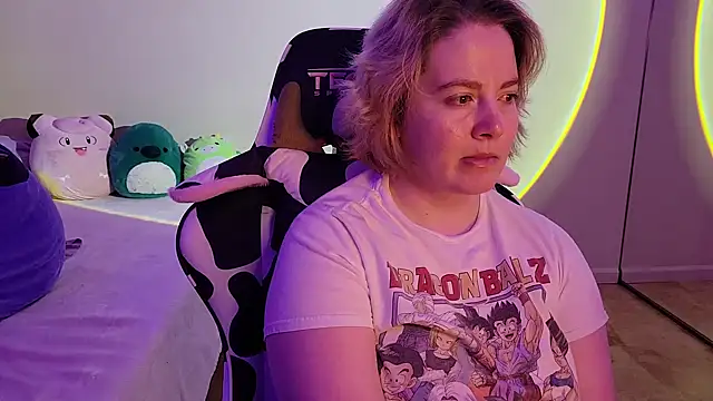 Snapshot of InternetFairy_XO chatting on 18, 1, 2025 InternetFairy XO online show from 18, 1, 2025