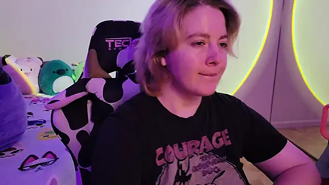 Snapshot of InternetFairy_XO chatting on 19, 1, 2025 InternetFairy XO online show from 19, 1, 2025