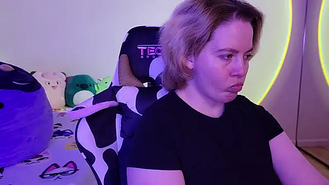 Snapshot of InternetFairy_XO chatting on 20, 1, 2025 InternetFairy XO online show from 20, 1, 2025