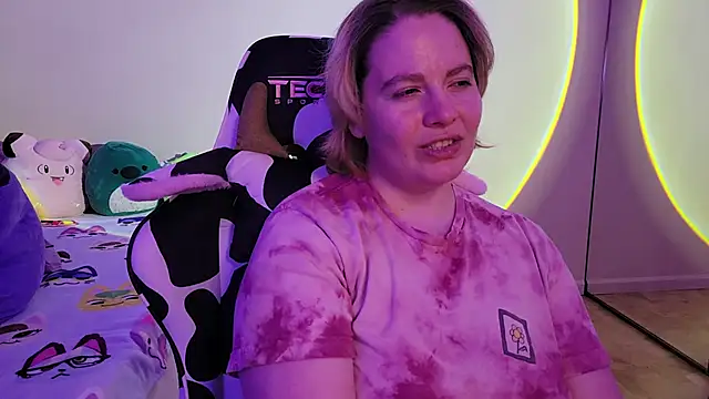 Snapshot of InternetFairy_XO chatting on 21, 1, 2025 InternetFairy XO online show from 21, 1, 2025