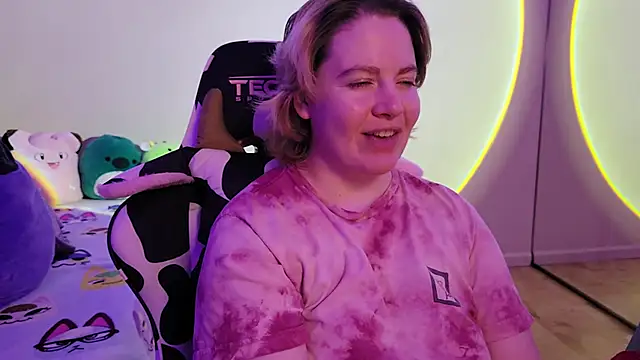 Snapshot of InternetFairy_XO chatting on 22, 1, 2025 InternetFairy XO online show from 22, 1, 2025