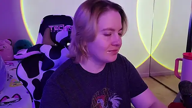 Snapshot of InternetFairy_XO chatting on 29, 1, 2025 InternetFairy XO online show from 29, 1, 2025