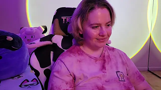 Snapshot of InternetFairy_XO chatting on 11, 2, 2025 InternetFairy XO online show from 11, 2, 2025