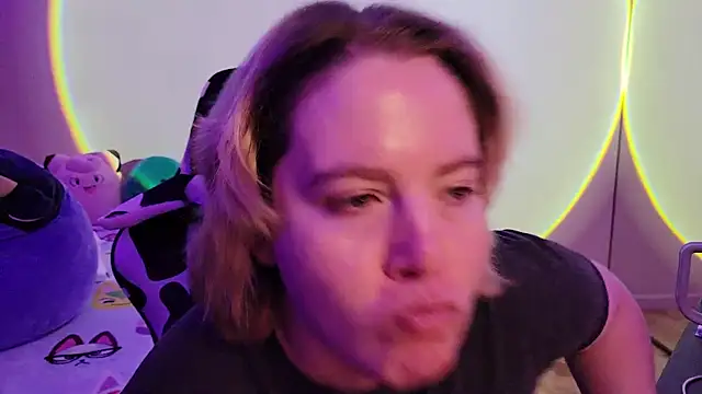 Snapshot of InternetFairy_XO chatting on 14, 2, 2025 InternetFairy XO online show from 14, 2, 2025