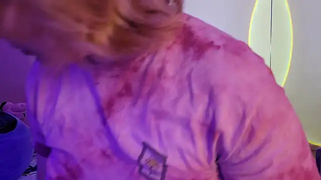 Snapshot of InternetFairy_XO chatting on 26, 2, 2025 InternetFairy XO online show from 26, 2, 2025