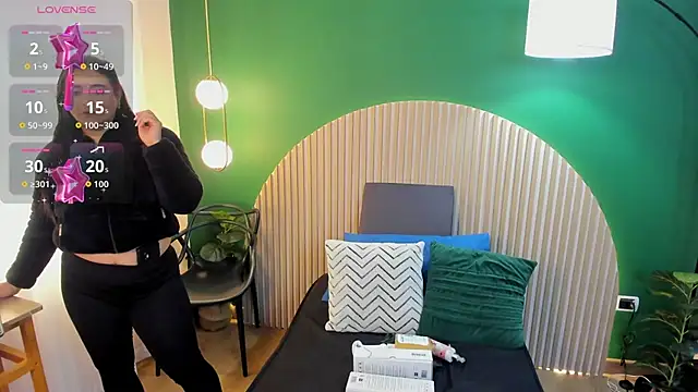 taylor bennet online show from 21, 9, 2025