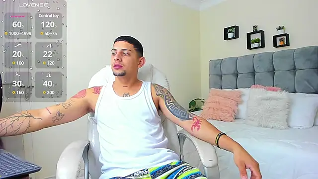 Snapshot of Alex_cute77 chatting on 17, 2, 2025 Alex cute77 online show from 17, 2, 2025