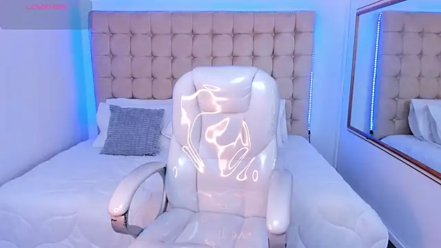 Snapshot of Alex_cute77 chatting on 29, 11, 2025 Alex cute77 online show from 29, 11, 2025