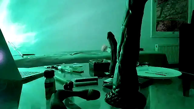 Snapshot of CharlotteVixxens chatting on 21, 11, 2025 CharlotteVixxens online show from 21, 11, 2025