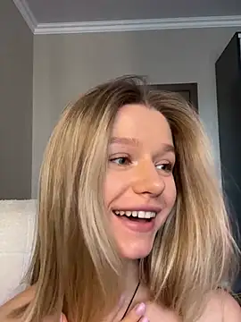 JessIsLove online show from 4, 1, 2025