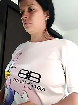 CurvySara1 online show from 28, 5, 2026