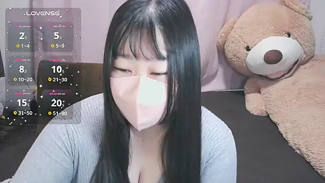 Snapshot of yuinyan3150 chatting on 4, 12, 2025 yuinyan3150 online show from 4, 12, 2025