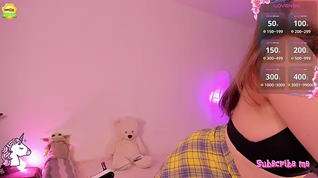 Snapshot of EvaUniporn chatting on 22, 10, 2025 EvaUniporn online show from 22, 10, 2025