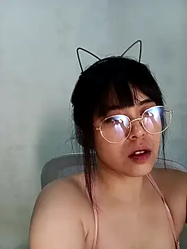 Snapshot of Chall_mee chatting on 5, 10, 2025 Chall mee online show from 5, 10, 2025