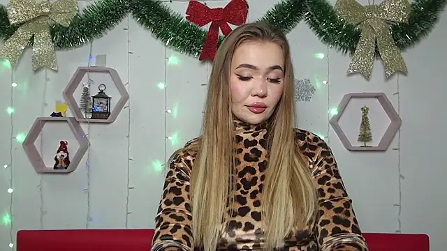 Snapshot of StacyYellig chatting on 11, 1, 2025 StacyYellig online show from 11, 1, 2025