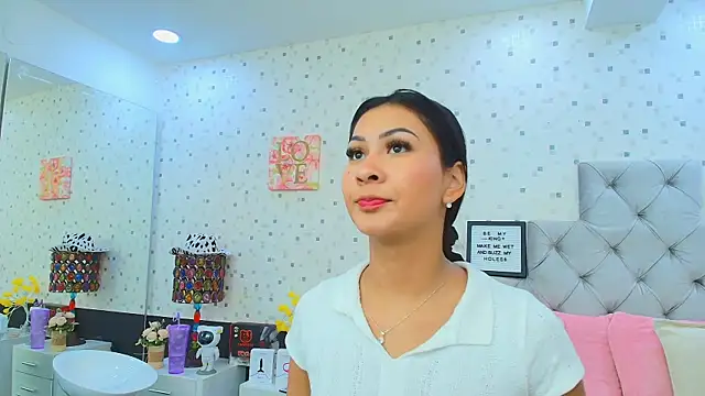 JulietaReyess online show from 10, 9, 2025