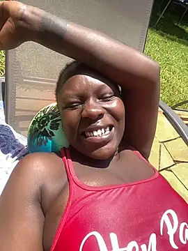 Snapshot of _BLVCKGIRL_SHERIF chatting on 17, 9, 2025 BLVCKGIRL SHERIF online show from 17, 9, 2025