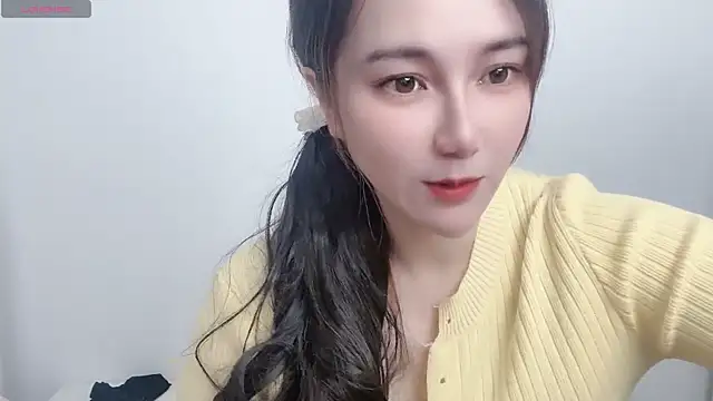 Snapshot of LIsha--170 chatting on 14, 4, 2026 LIsha--170 online show from 14, 4, 2026