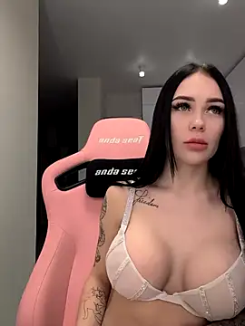 GroteskJane online show from 1, 1, 2025