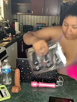 Snapshot of KittyLoroi chatting on 27, 3, 2026 KittyLoroi online show from 27, 3, 2026