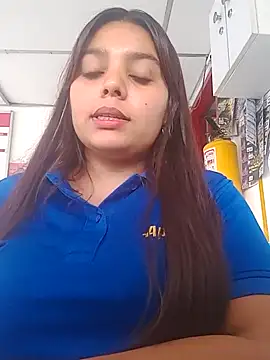 Snapshot of stefanie010 chatting on 13, 3, 2025 stefanie010 online show from 13, 3, 2025
