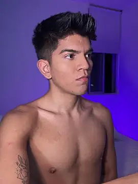 santiago 01 online show from 5, 2, 2025