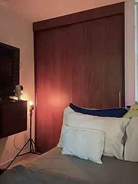 santiago 01 online show from 15, 3, 2025