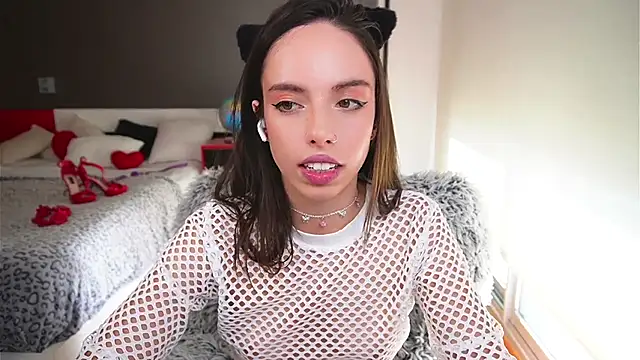 Dayna Nebula online show from 12, 1, 2025