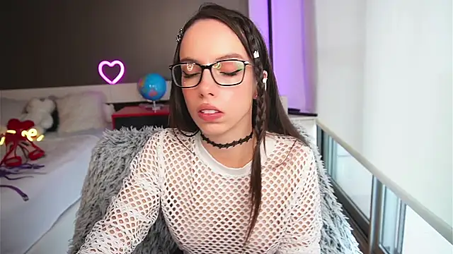 Dayna Nebula online show from 20, 2, 2025