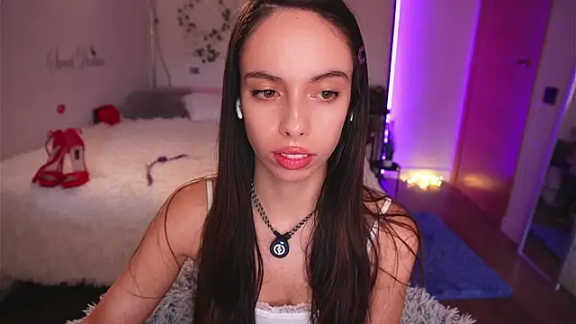 Dayna Nebula online show from 13, 10, 2025