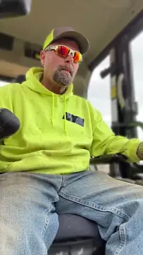 Snapshot of originalhempfarmer chatting on 6, 5, 2026 originalhempfarmer online show from 6, 5, 2026