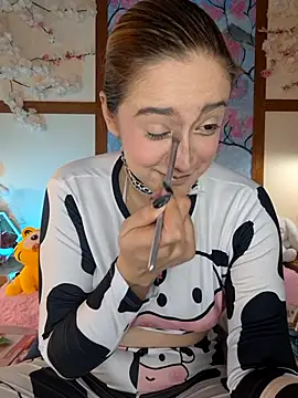 Snapshot of NaomiShimizu chatting on 16, 3, 2025 NaomiShimizu online show from 16, 3, 2025