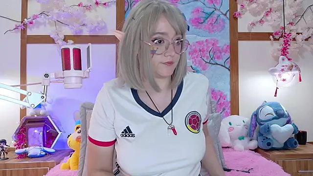 Snapshot of NaomiShimizu chatting on 20, 3, 2025 NaomiShimizu online show from 20, 3, 2025