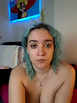 Snapshot of NaomiShimizu chatting on 4, 10, 2025 NaomiShimizu online show from 4, 10, 2025