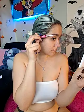 Snapshot of NaomiShimizu chatting on 23, 10, 2025 NaomiShimizu online show from 23, 10, 2025