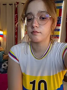 Snapshot of NaomiShimizu chatting on 14, 7, 2026 NaomiShimizu online show from 14, 7, 2026