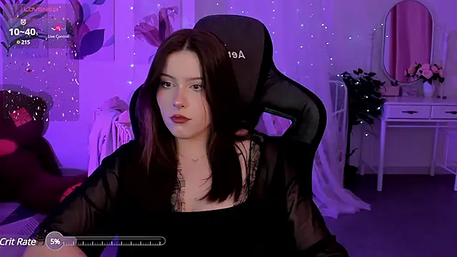 Snapshot of CoralineKeyns chatting on 10, 12, 2024 CoralineKeyns online show from 10, 12, 2024