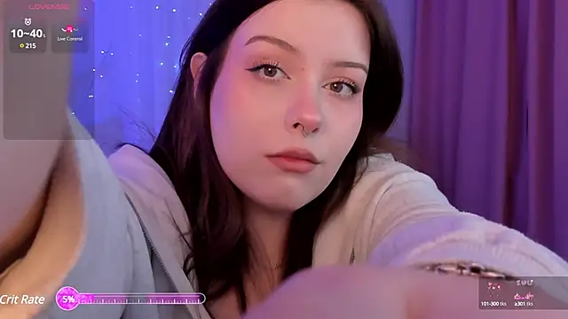 Snapshot of CoralineKeyns chatting on 6, 2, 2025 CoralineKeyns online show from 6, 2, 2025