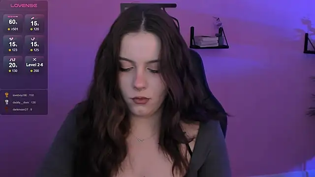 Snapshot of CoralineKeyns chatting on 19, 2, 2025 CoralineKeyns online show from 19, 2, 2025