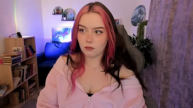 CoralineKeyns online show from 18, 4, 2026