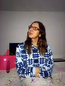 Cameron puppy online show from 1, 10, 2025