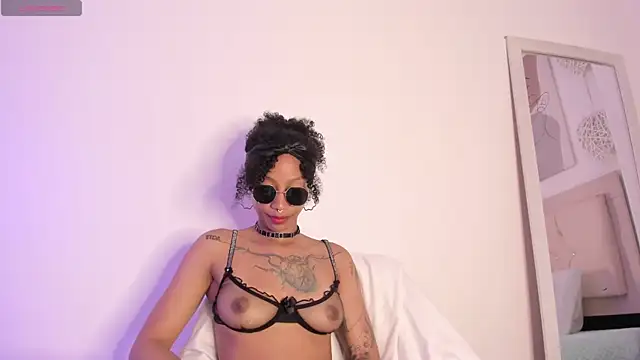 daiana curly online show from 18, 3, 2025