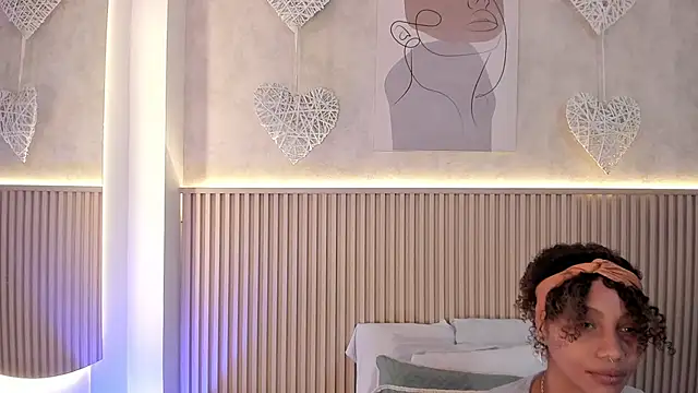 daiana curly online show from 24, 9, 2025