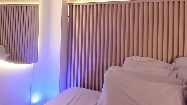 daiana curly online show from 13, 10, 2025