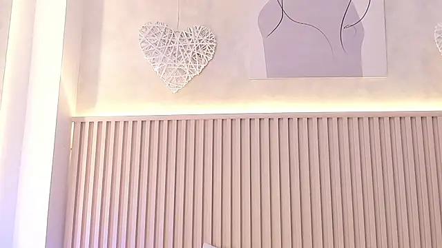 daiana curly online show from 2, 12, 2025