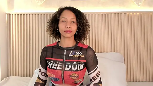 daiana curly online show from 28, 3, 2026